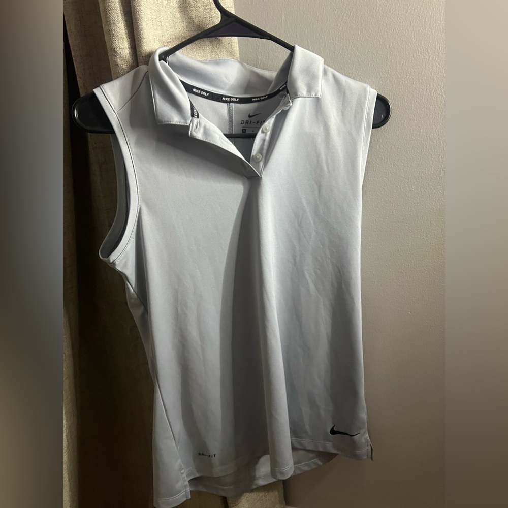 Women’s Nike Golf tank. Size Medium